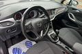 samochód osobowy Opel zdjęcie 13
