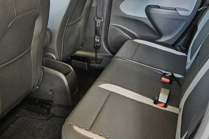 Opel Crossland X Fajny zadbany Crossland benzyna zdjęcie 11