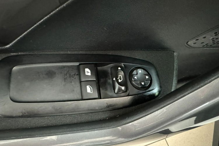 Peugeot 2008 Stan Bardzo Dobry, Ekonomiczny Silnik, Faktura Vat 23% GWARANCJA zdjęcie 22