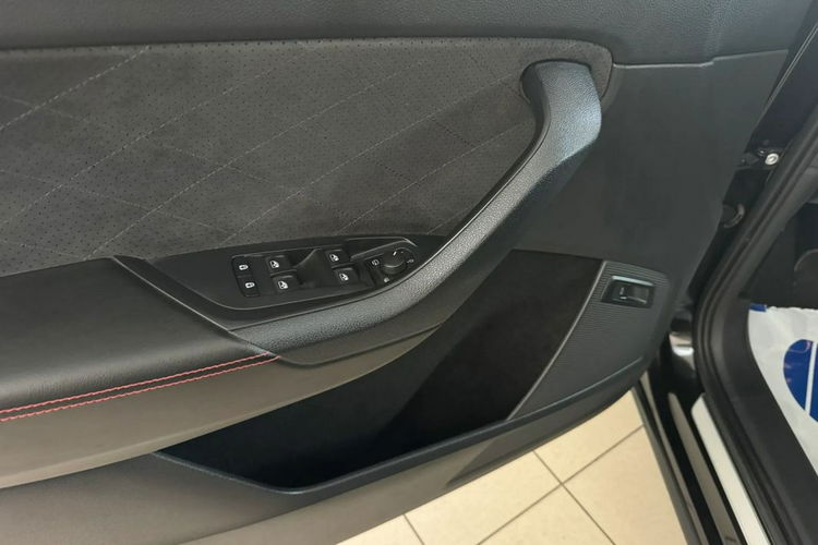 Skoda Kodiaq RS 2.0 Bi-TDI 4x4 DSG PRYWATNIE 1 właściciel 100% bezwypadkowy zdjęcie 15