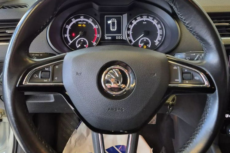 Skoda Octavia 1 Właściciel, Salon Polska Fv23% Rok Gwarancji Autoryzowany Dealer zdjęcie 10