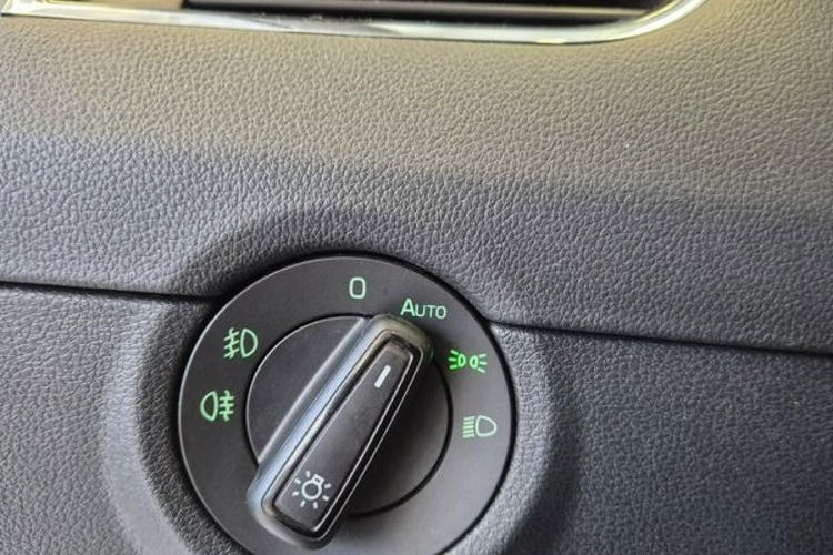 Skoda Octavia 1 Właściciel, Salon Polska Fv23% Rok Gwarancji Autoryzowany Dealer zdjęcie 19