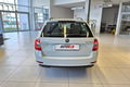 samochód osobowy Skoda zdjęcie 4