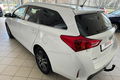 samochód osobowy Toyota zdjęcie 15