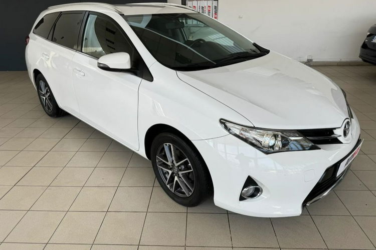 Toyota Auris Zadbany, Niski Przebieg, Kamera Cofania, Hak, Nawigacja, GWARANCJA zdjęcie 7