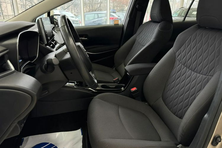 Toyota Corolla Niski Przebieg, Salon Polska, Serwis, Faktura Vat23%, 1 wł. GWARANCJA zdjęcie 12