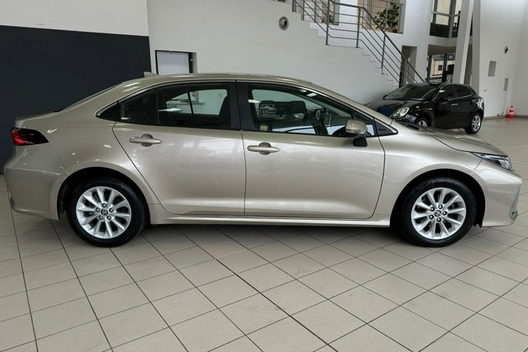 Toyota Corolla Niski Przebieg, Salon Polska, Serwis, Faktura Vat23%, 1 wł. GWARANCJA zdjęcie 6