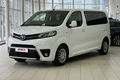 samochód osobowy Toyota zdjęcie 24