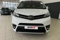 samochód osobowy Toyota zdjęcie 4