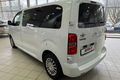 samochód osobowy Toyota zdjęcie 9