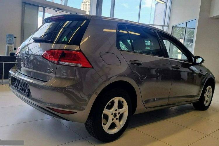 Volkswagen Golf zdjęcie 4