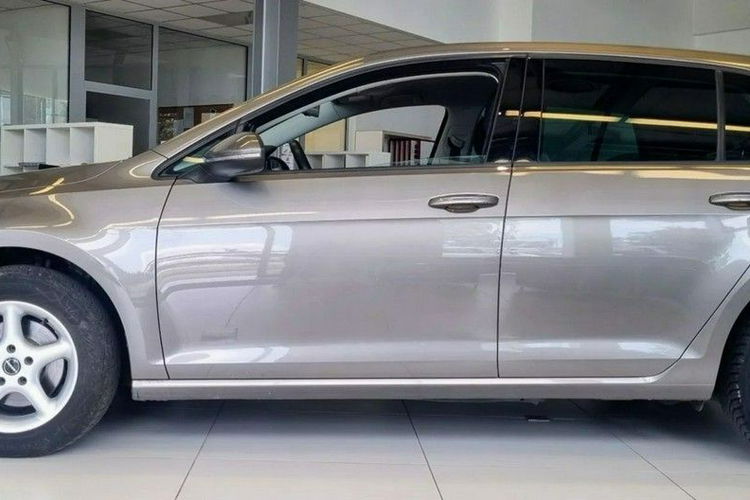 Volkswagen Golf zdjęcie 6