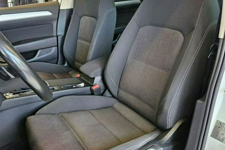Volkswagen Passat zdjęcie 11