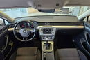 Volkswagen Passat zdjęcie 17
