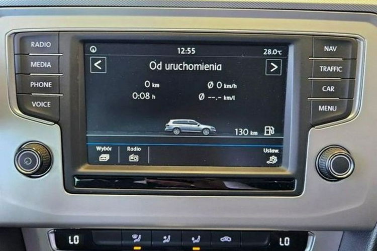 Volkswagen Passat zdjęcie 22