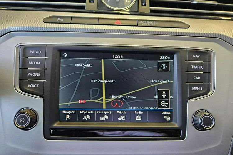 Volkswagen Passat zdjęcie 23