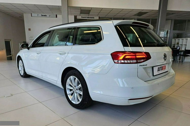 Volkswagen Passat zdjęcie 3