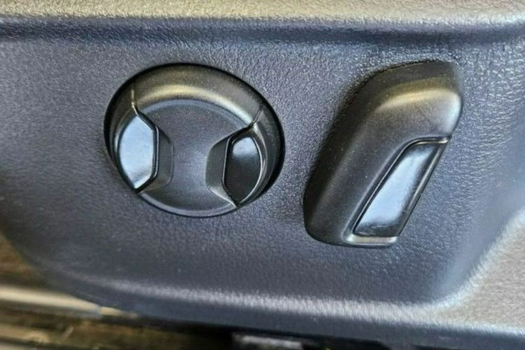 Volkswagen Passat zdjęcie 33