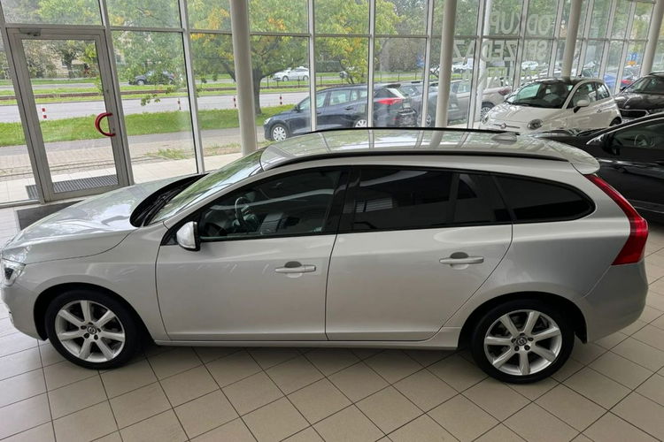 Volvo V60 Zadbane, Skórzana Tapicerka, Nawigacja, Bogata wersja, Gwarancja zdjęcie 14