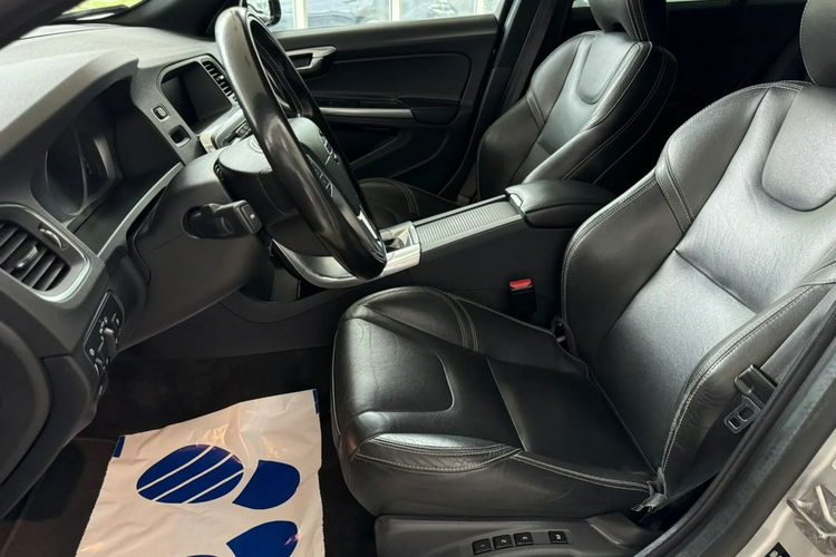 Volvo V60 Zadbane, Skórzana Tapicerka, Nawigacja, Bogata wersja, Gwarancja zdjęcie 16