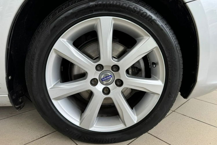 Volvo V60 Zadbane, Skórzana Tapicerka, Nawigacja, Bogata wersja, Gwarancja zdjęcie 28