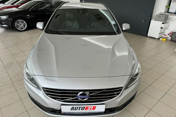 Volvo V60 Zadbane, Skórzana Tapicerka, Nawigacja, Bogata wersja, Gwarancja zdjęcie 6