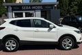 samochód osobowy Nissan zdjęcie 4