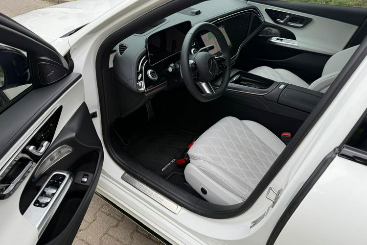 Mercedes E 220 D / W214 / EXCLUSIVE 4MATIC / MILD HYBRID / Salon Polska / / FV zdjęcie 11