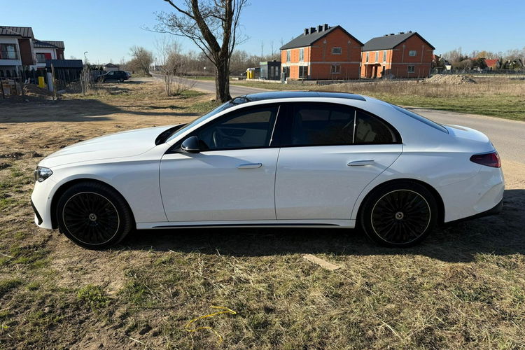 Mercedes E 220 D / W214 / EXCLUSIVE 4MATIC / MILD HYBRID / Salon Polska / / FV zdjęcie 18