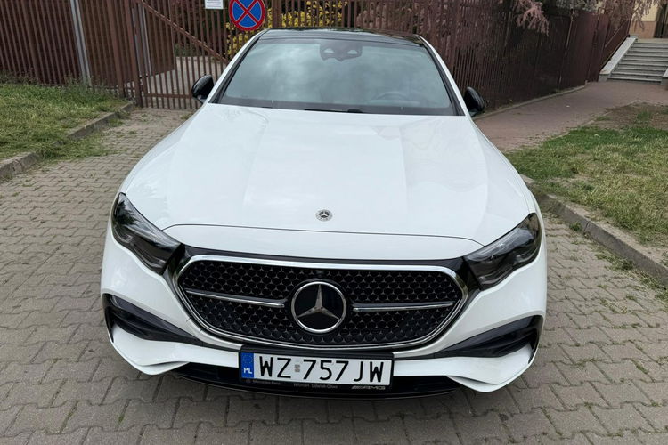 Mercedes E 220 D / W214 / EXCLUSIVE 4MATIC / MILD HYBRID / Salon Polska / / FV zdjęcie 3