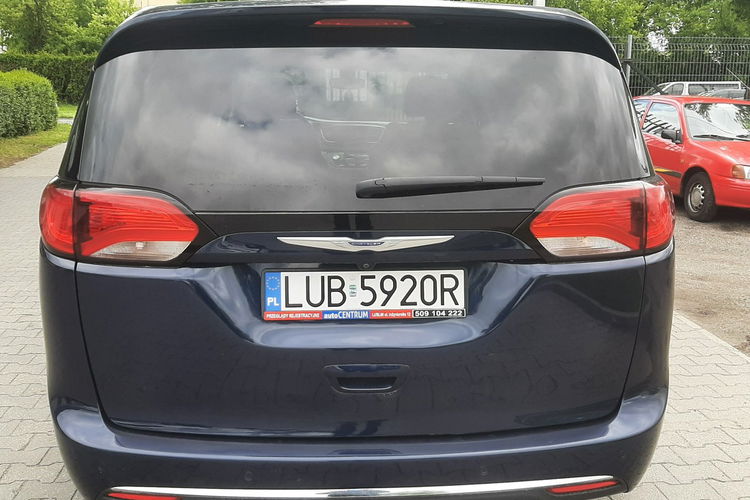 Chrysler Pacifica 3,6b 291KM super stan i wygląd zdjęcie 8