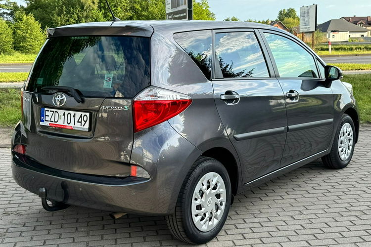 Toyota Verso S Automat Benzyna Niski Przebieg zdjęcie 11