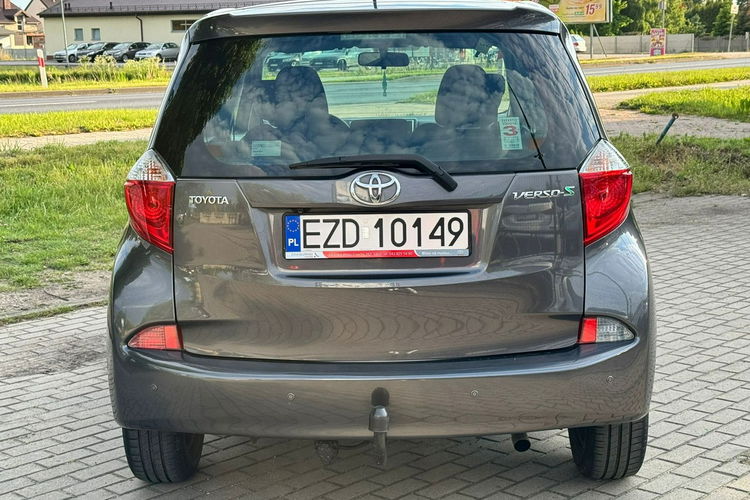 Toyota Verso S Automat Benzyna Niski Przebieg zdjęcie 12