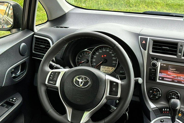 Toyota Verso S Automat Benzyna Niski Przebieg zdjęcie 20