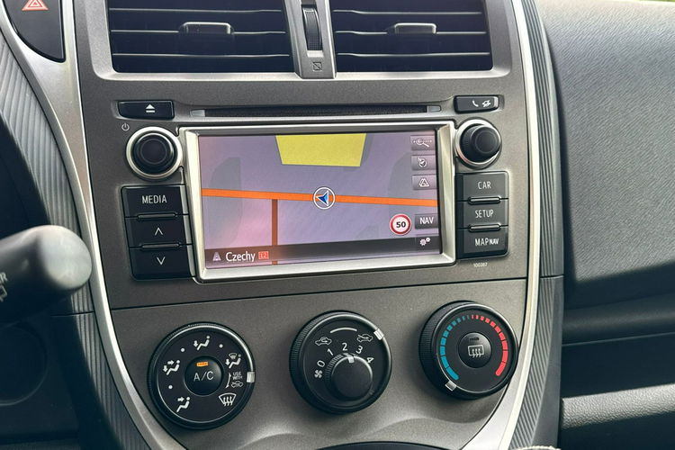 Toyota Verso S Automat Benzyna Niski Przebieg zdjęcie 23