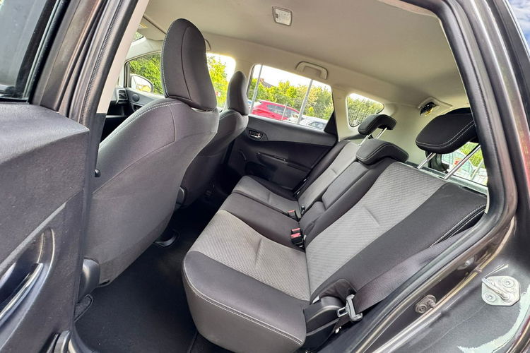 Toyota Verso S Automat Benzyna Niski Przebieg zdjęcie 27