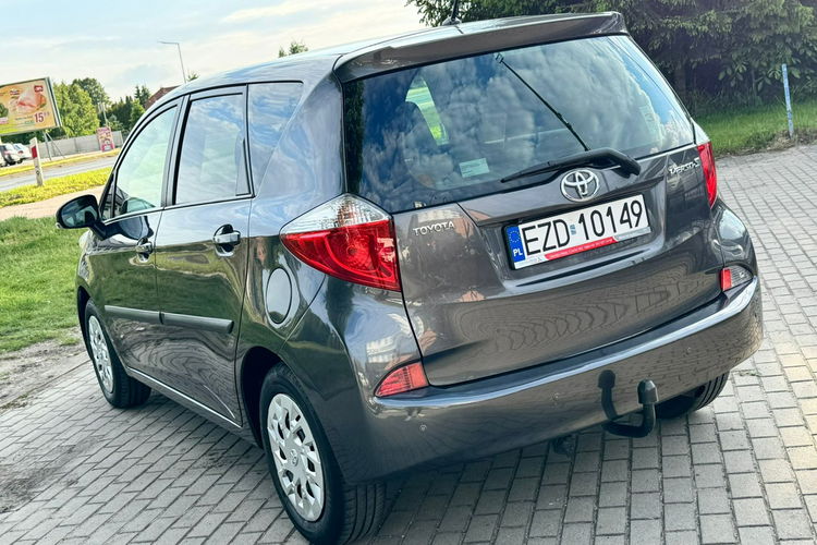 Toyota Verso S Automat Benzyna Niski Przebieg zdjęcie 4