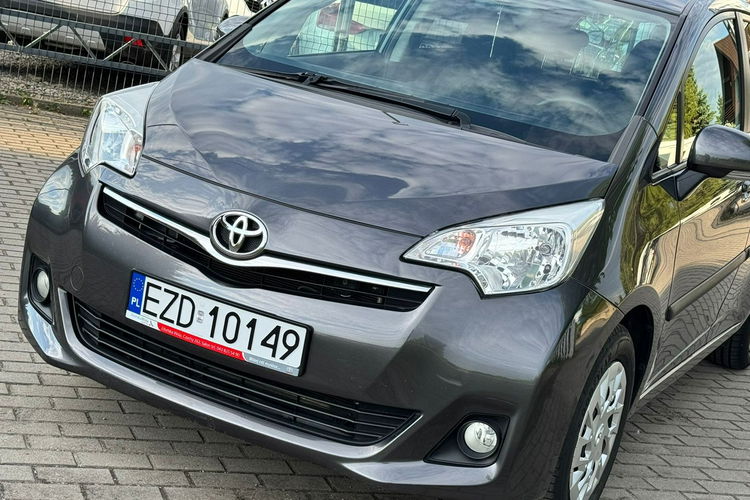 Toyota Verso S Automat Benzyna Niski Przebieg zdjęcie 7