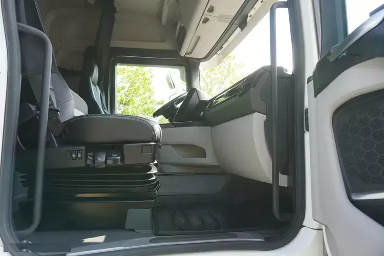 Scania R500 / Chłodnia Lecapitaine multitemperatura / Carrier Supra 950 MT / 3. oś skrętna zdjęcie 27