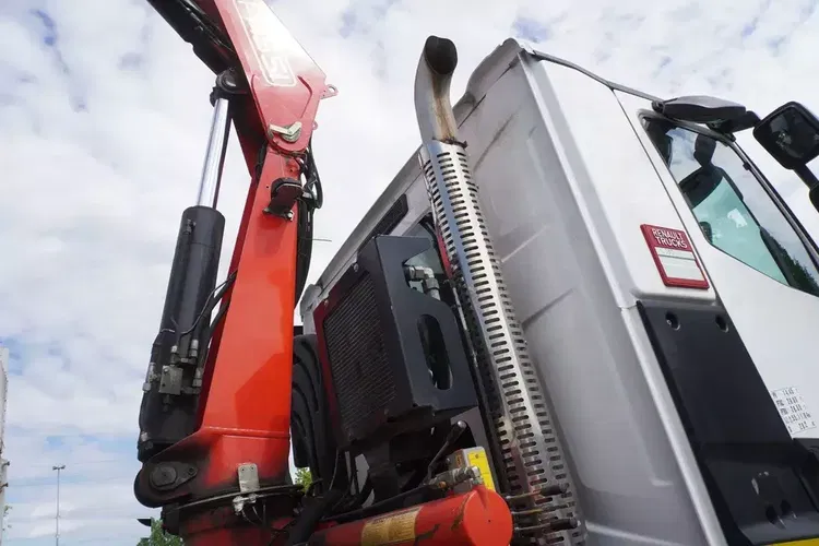 Renault K380 6x4 / HDS 7.85 t / Fassi F175 / 120 tys. km zdjęcie 27