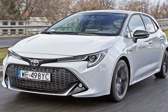 Toyota TOYOTA Corolla 2.0 Hybrid Style