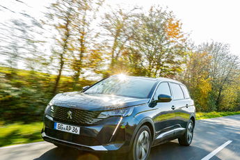 Peugeot PEUGEOT 5008 1.5 BlueHDi Allure Pack S&S EAT8