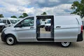 samochód dostawczy Mercedes zdjęcie 10