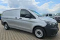 samochód dostawczy Mercedes zdjęcie 3