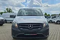 samochód dostawczy Mercedes zdjęcie 4