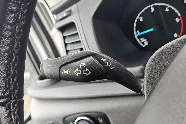 Ford transit Kontener 8 ePAL 89999zł NETTO 2.0 TdCI/131KM zdjęcie 24