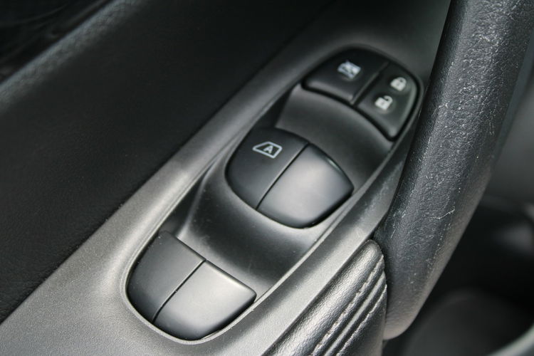 Nissan X-Trail 1.3 DIG-T Tekna Panorama Automat Gwarancja zdjęcie 17