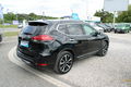 samochód osobowy Nissan zdjęcie 5