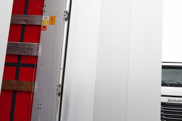 Wielton FIRANKA / MEGA / LOWDECK / OŚ PODNOSZONA  / DACH PODNOSZONY / SAF / 2019 ROK zdjęcie 14