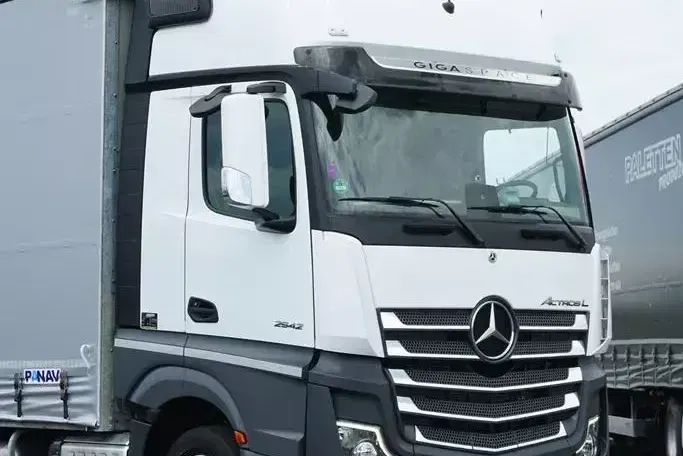 Mercedes ACTROS / 2542 / ACC / E 6 / MP 5 / ZESTAW PRZESTRZENNY / GIGA SPACE zdjęcie 31